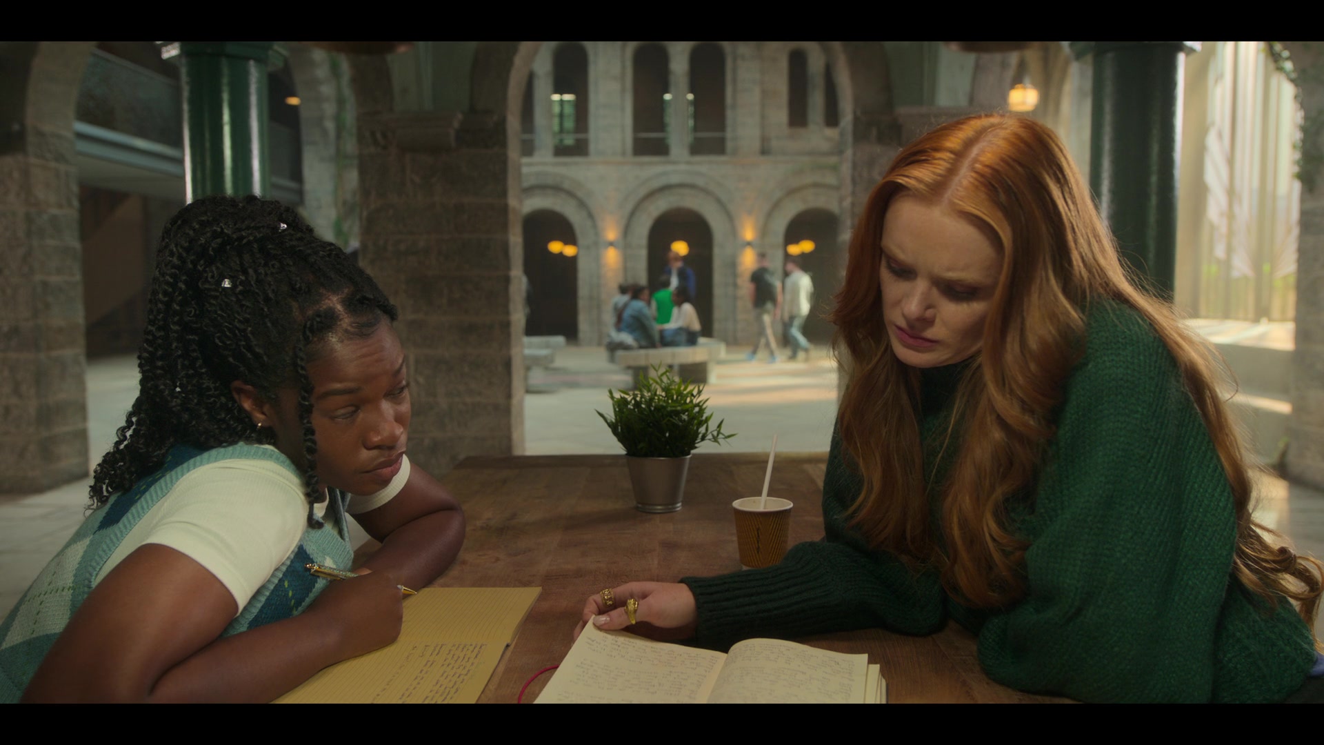 Fate_The_Winx_Saga_S02E04_An_Hour_Before_the_Devil_Fell_1080p_000370.jpg Fate_The_Winx_Saga_S02E04_An_Hour_Before_the_Devil_Fell_1080p_000370.jpg