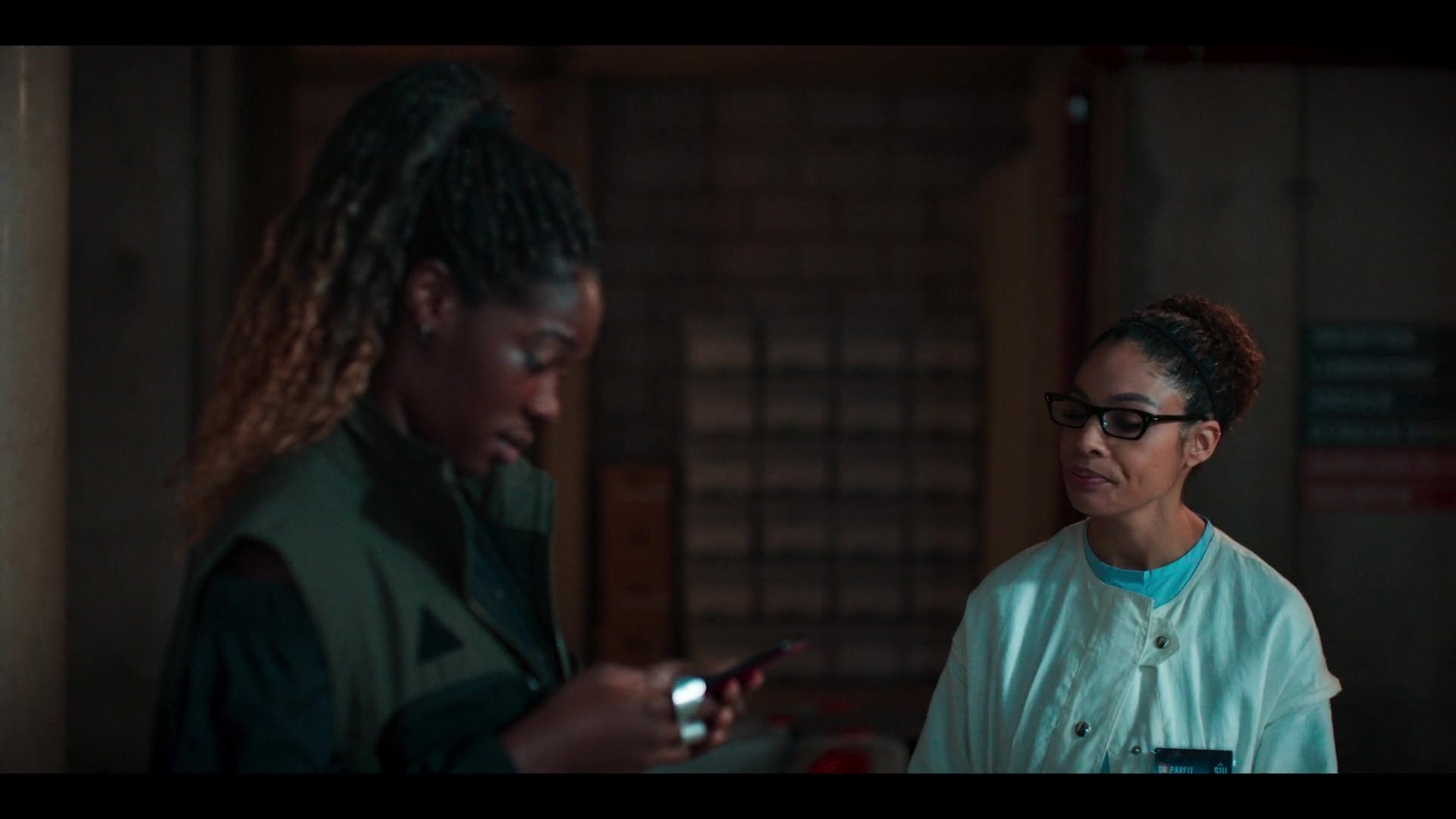 Code_404_S02E05_1080p_001062.jpg