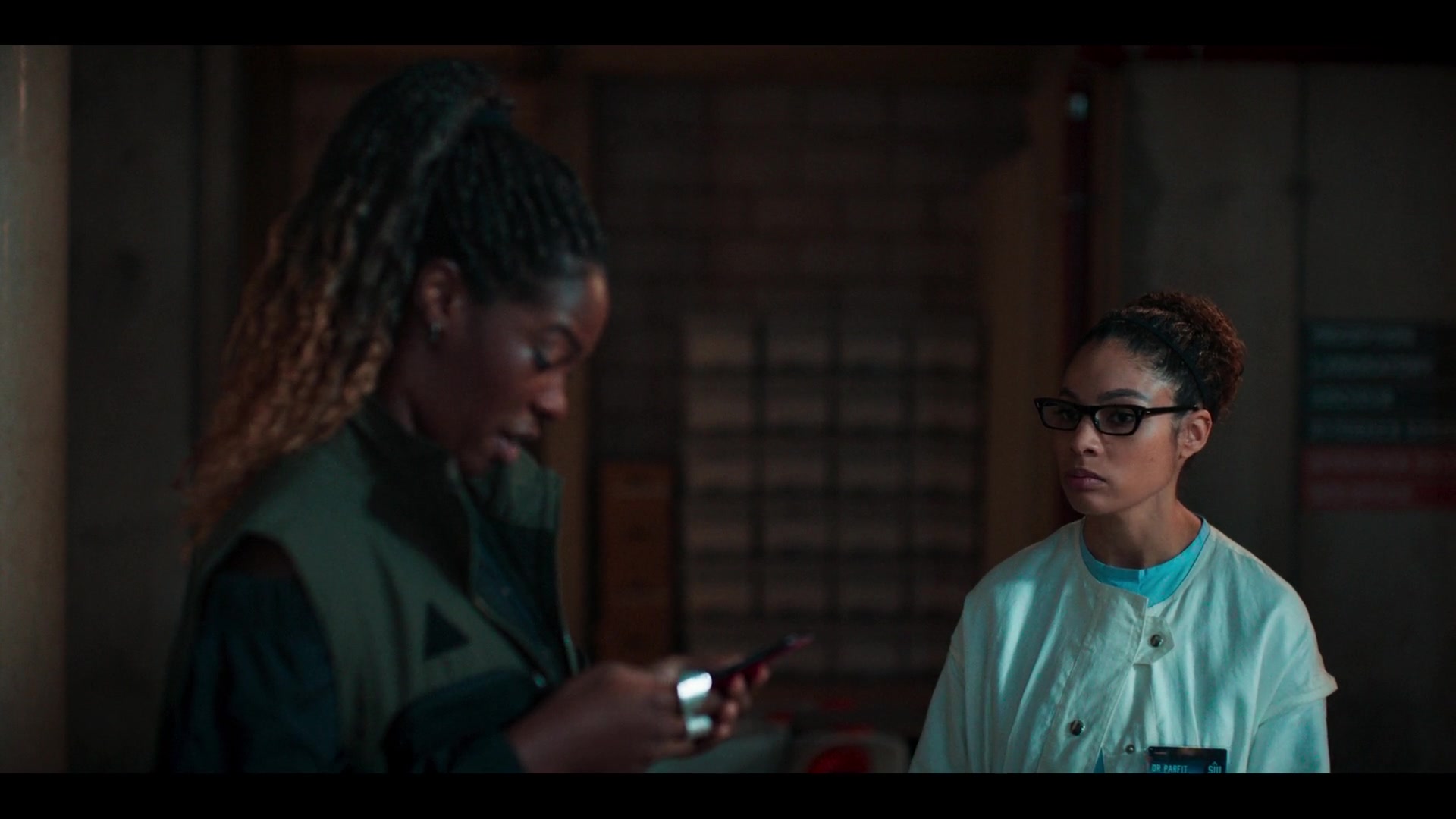 Code_404_S02E05_1080p_001067.jpg