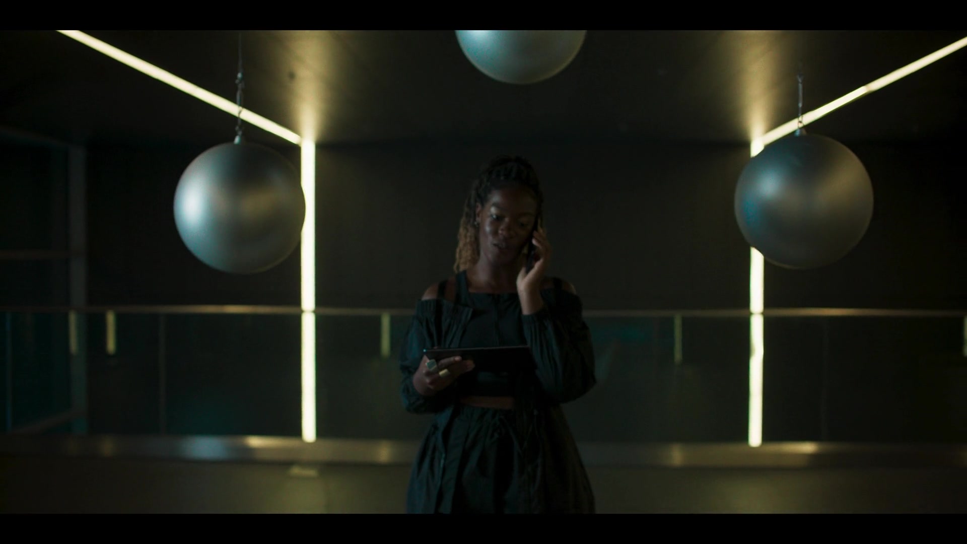 Code_404_S02E06_1080p_003568.jpg
