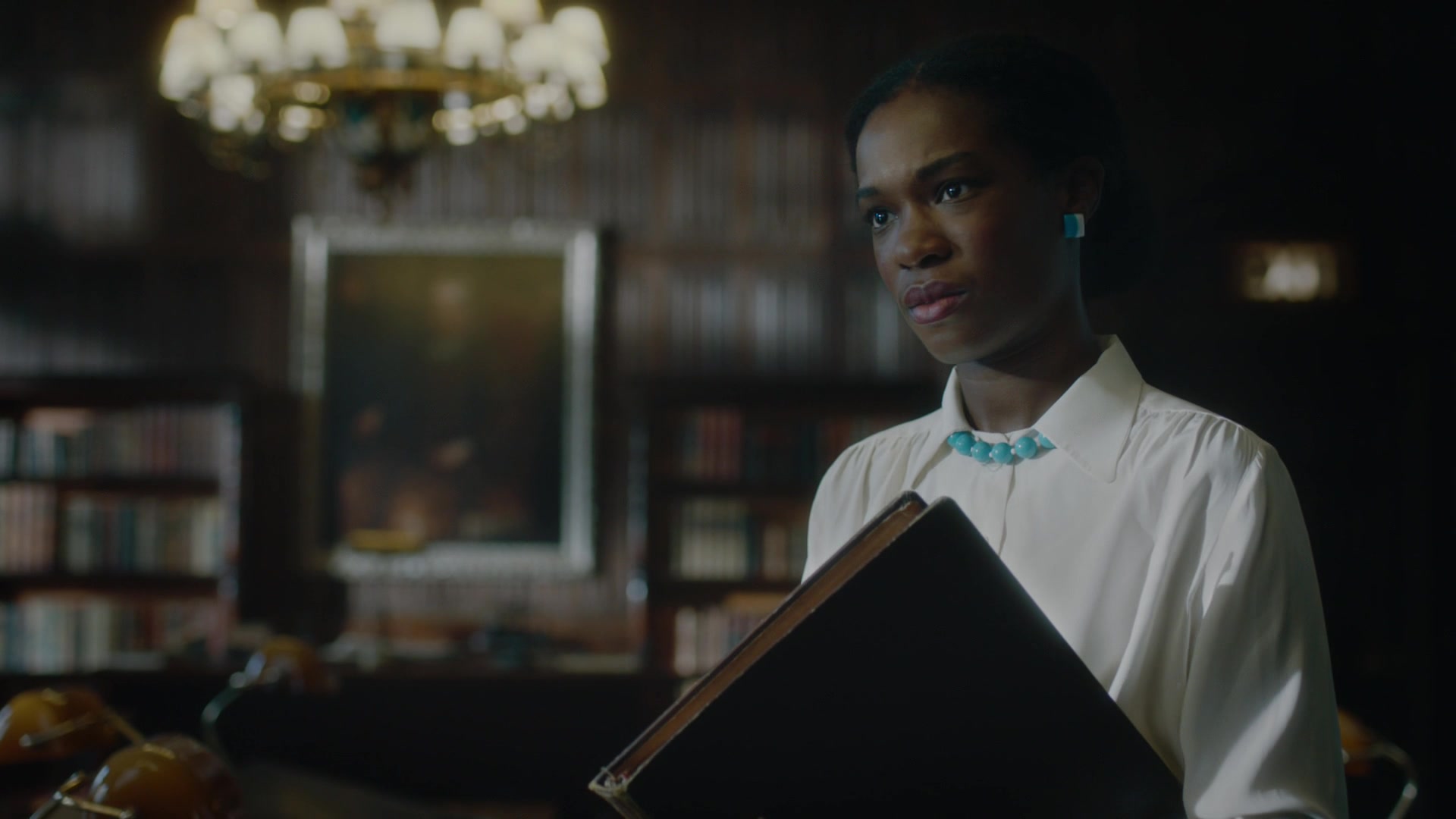 Endeavour_S06E04_Deguello_1080p_001515.jpg Endeavour_S06E04_Deguello_1080p_001515.jpg