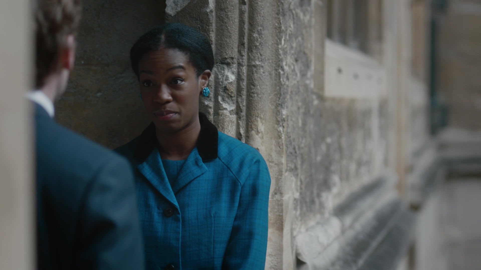 Endeavour_S06E04_Deguello_1080p_004334.jpg