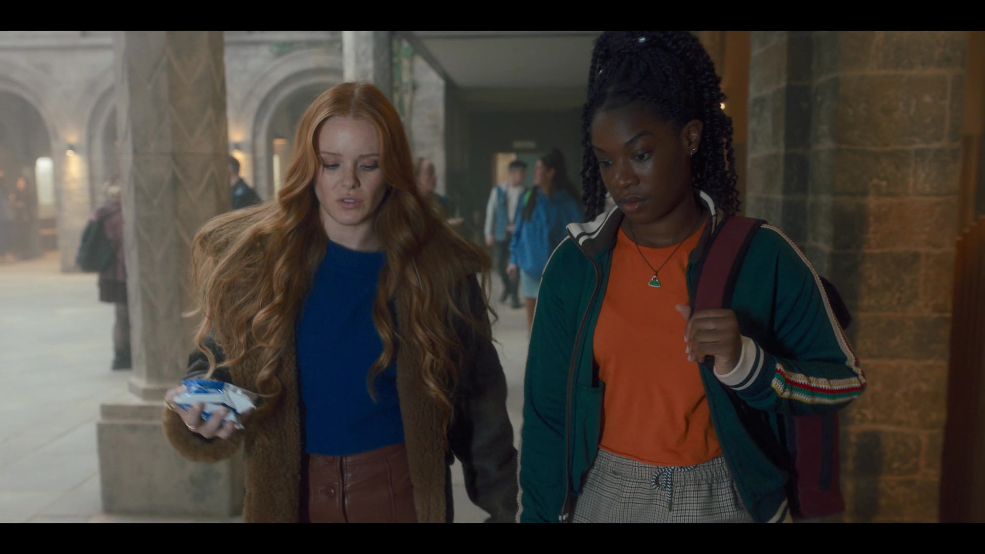 Fate_The_Winx_Saga_S02E01_Low-Flying_Panic_Attack_1080p_001015.jpg Fate_The_Winx_Saga_S02E01_Low-Flying_Panic_Attack_1080p_001015.jpg